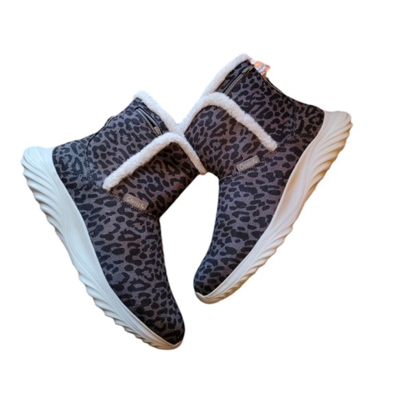 Cheeks Tony Little Gray Cheetah Print Fit Body Sport Boots Size 9 NWT - Picture 2 of 9